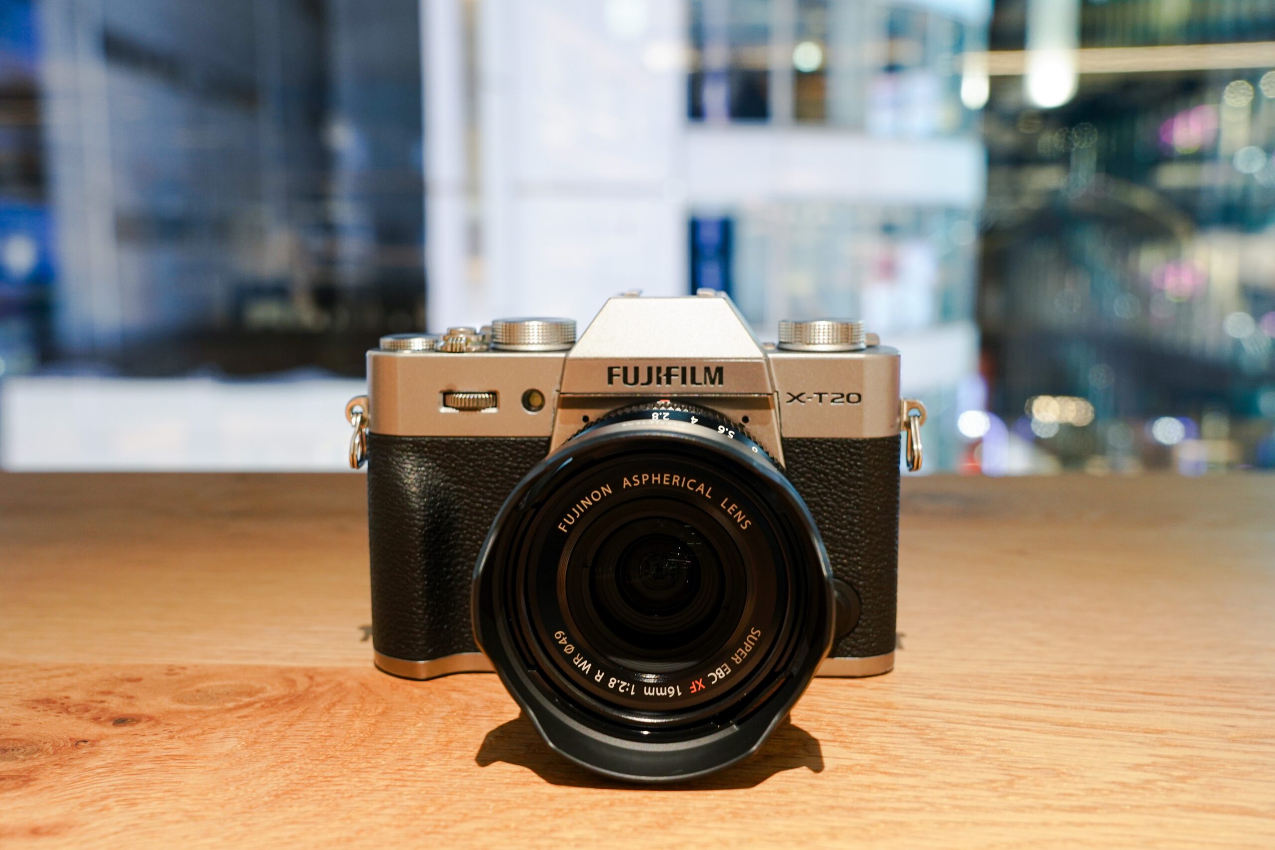 ボディ：FUJIFILM X-T20　レンズ：フジノンレンズ XF 16mm F2.8
