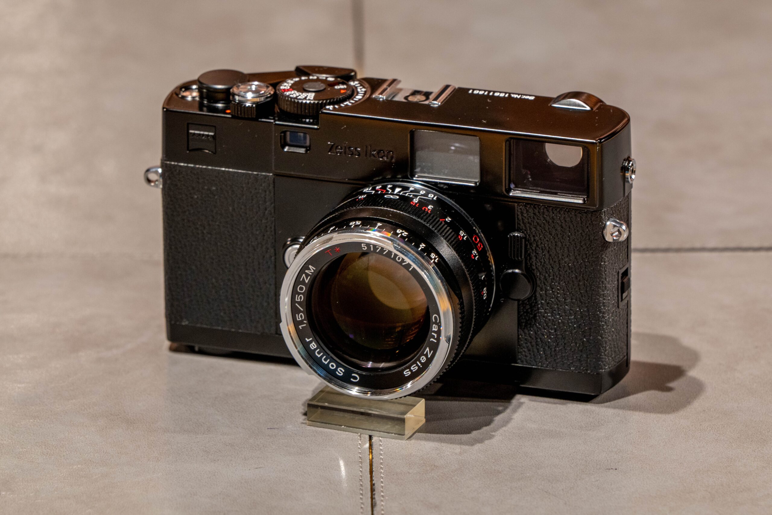 Cosina Zeiss Ikon Black C Sonnar f1.5/50mm ZM Black Set