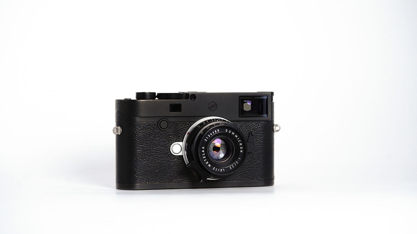 LeicaM10-D_ズミクロン_斜め