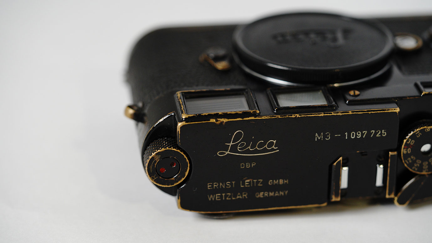 Leica_M3_Black_Paint_上から