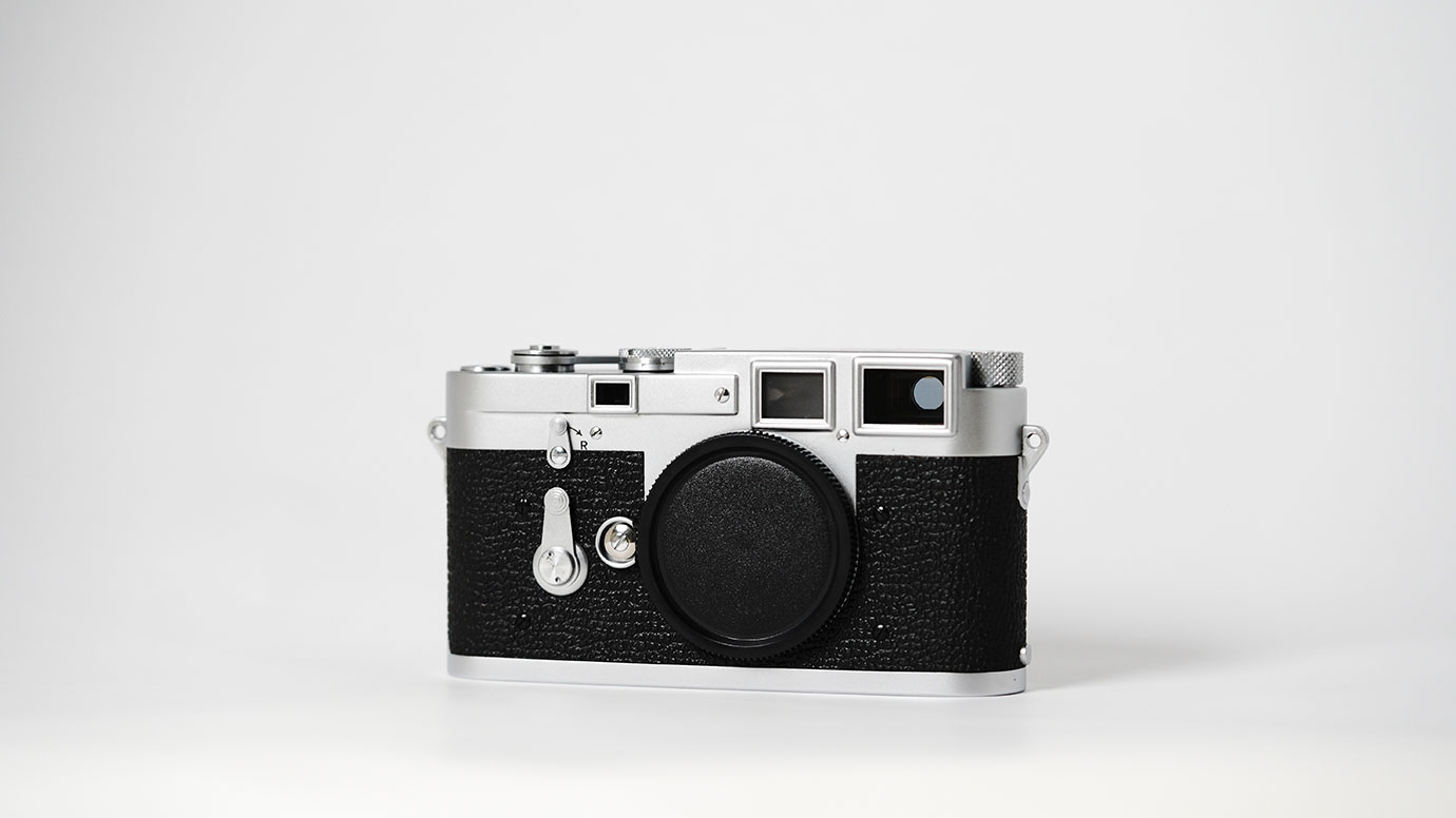 Leica_M3_Chrome_Double_Stroke_斜め