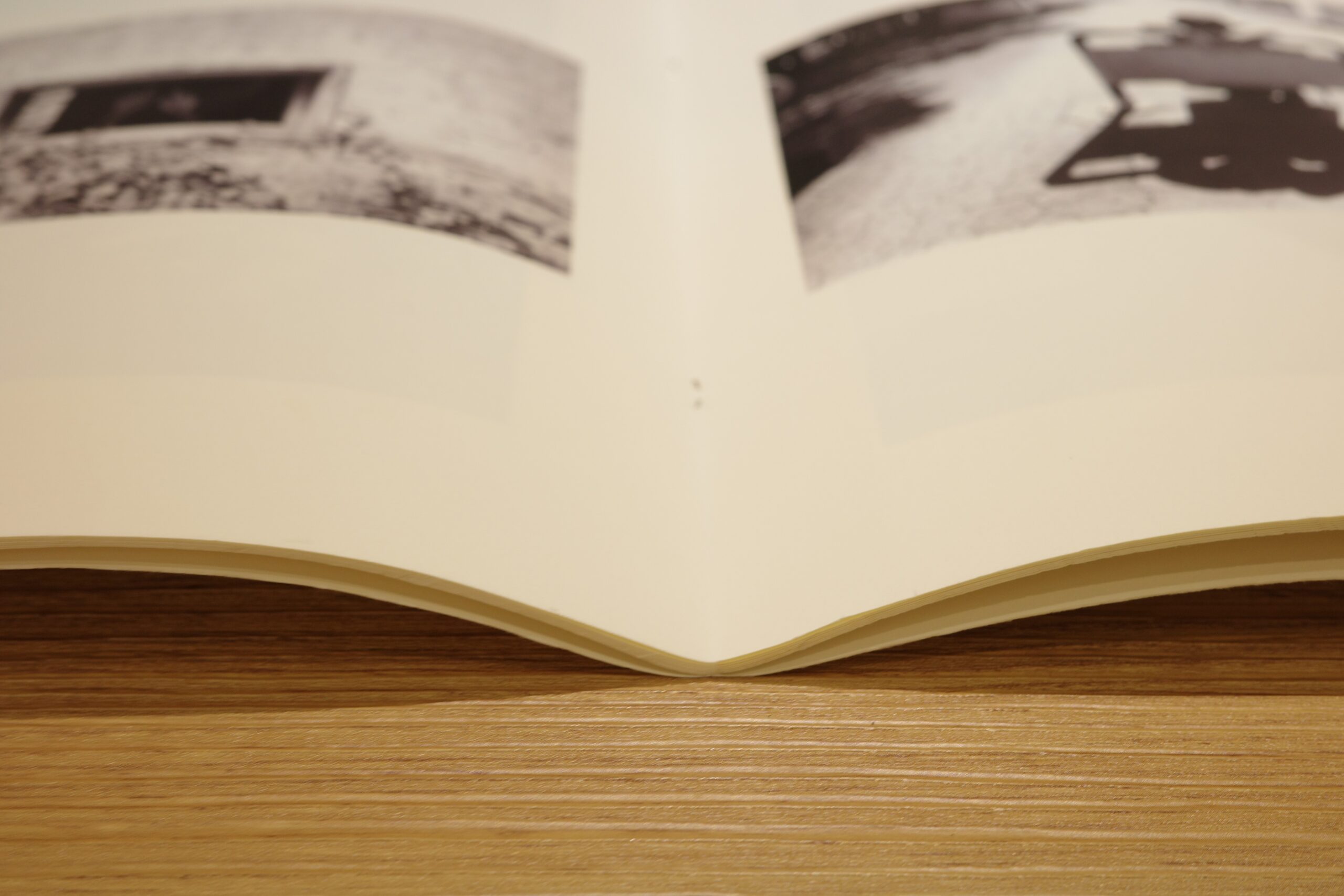 Photobook MAGAZINE タイプ 閉じ方