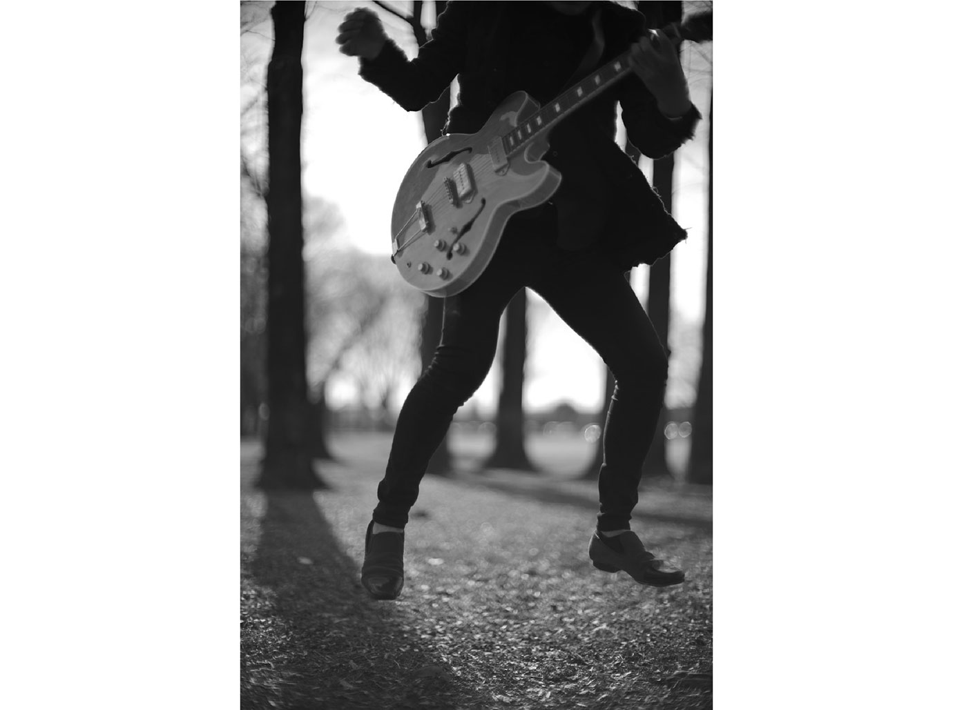 Camera: Leica​ M11 Monochrom Lens: Leica​ Noctilux​ F1.0/50mm​ E58 ​F1.0,1/10000​,ISO 125